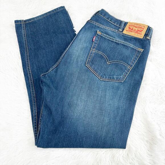 Levi's 505 Men's Jeans Size 38x34 Straight Leg Classic Fit Medium Wash Denim USA - Picture 1 of 6